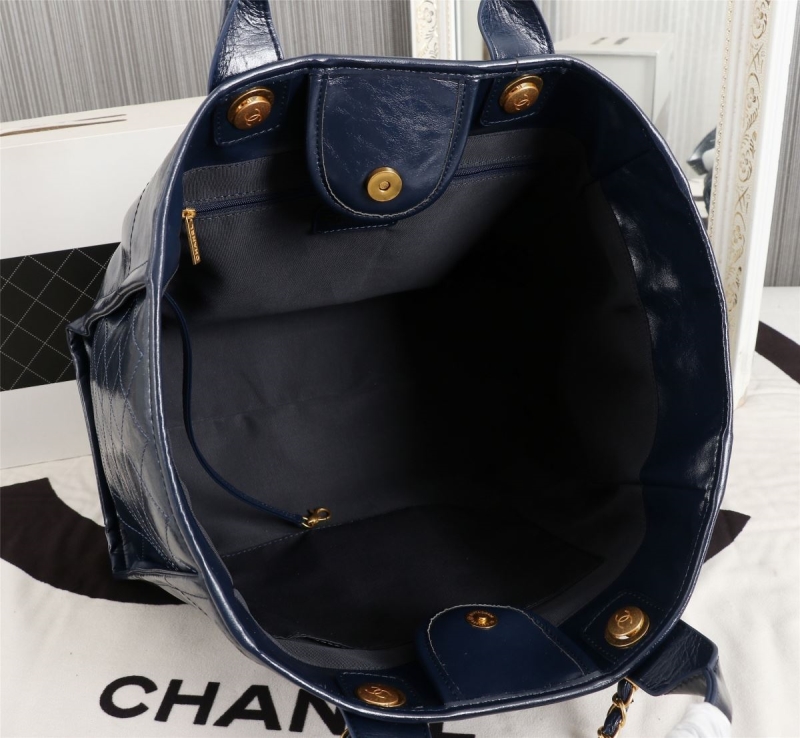 Ch**el shopping bags